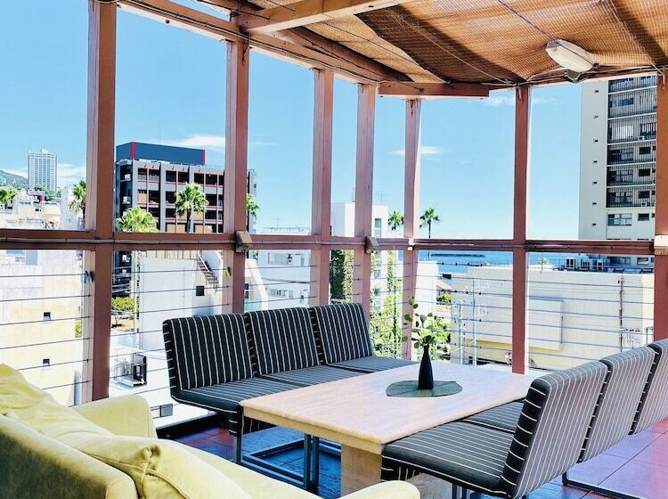 پانسیون Hostel And Cafe Izu No Umi