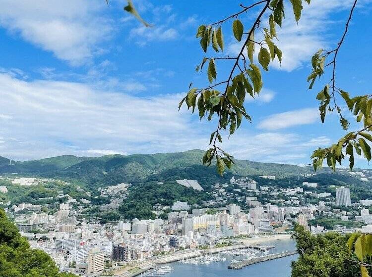 پانسیون Hostel And Cafe Izu No Umi