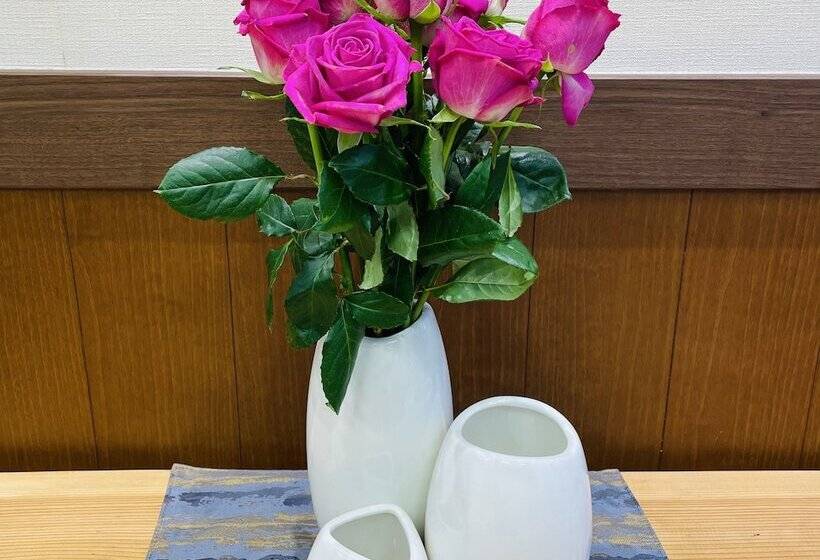 پانسیون Hostel And Cafe Izu No Umi