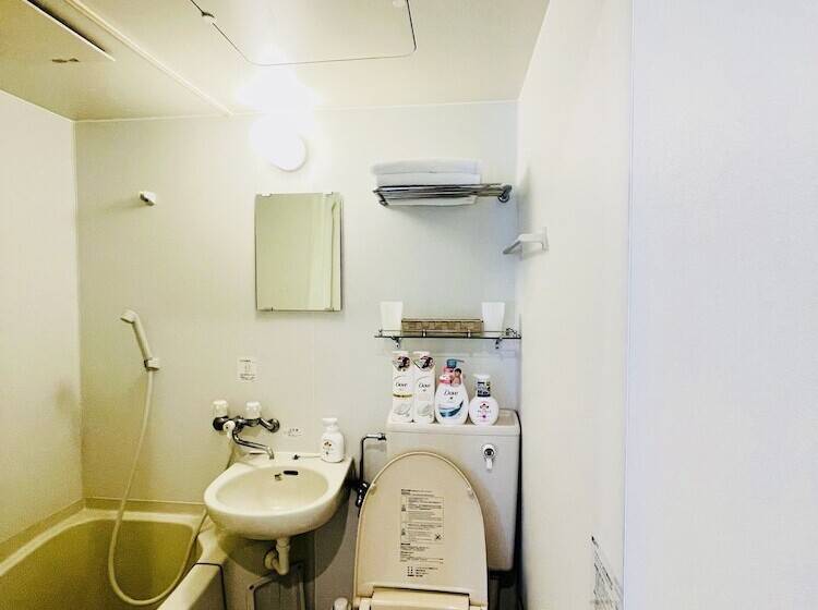 پانسیون Hostel And Cafe Izu No Umi