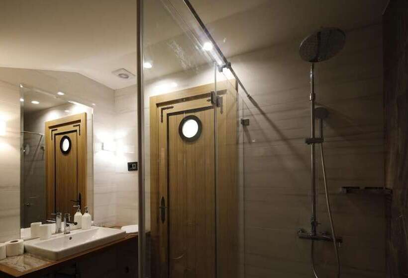 هتل Passpartu Home Garni