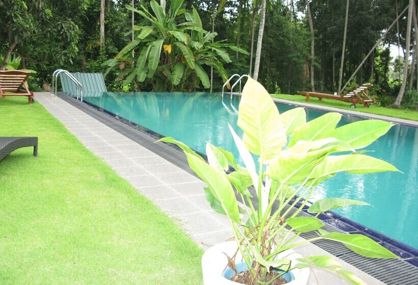 پانسیون Anuhas Airport Villas