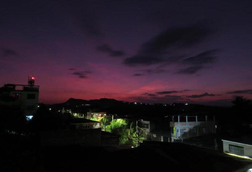 پانسیون Nirvana Casa De Huéspedes