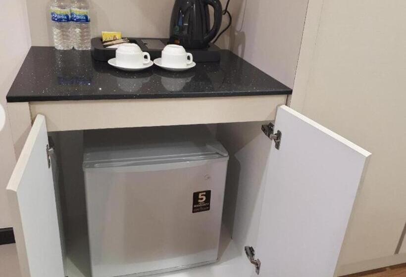 בית מלון כפרי Holmes Gp