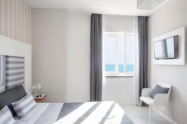 هتل Villa Aragonese Rooms