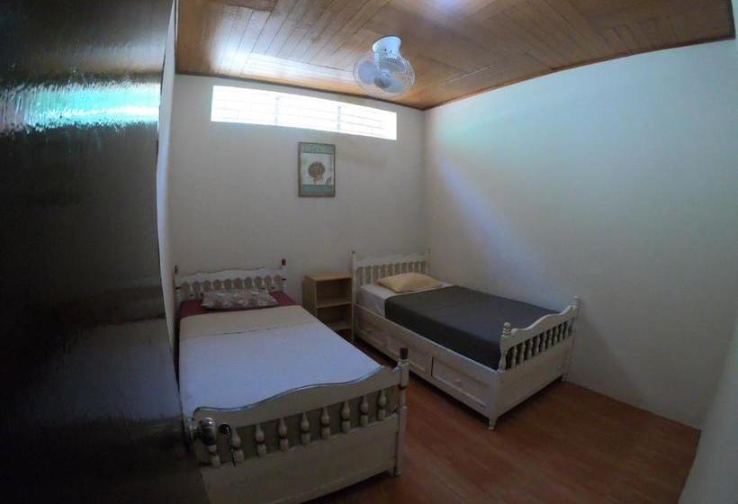 پانسیون Hostal Augustos