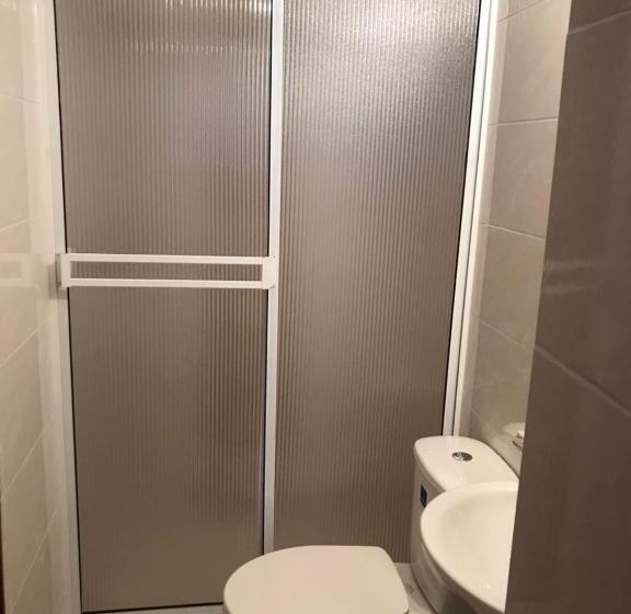 پانسیون Hostal Rous San Gil