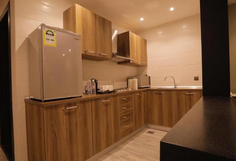 ستاى ان السلامه غرف واجنحه فندقيه Stay Inn Suites