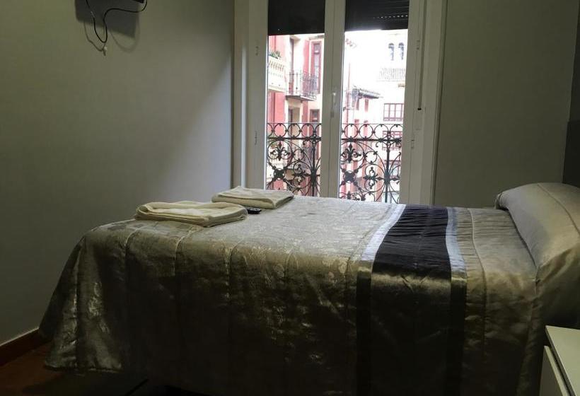 Pension La Bilbaina  Albergue Logrono