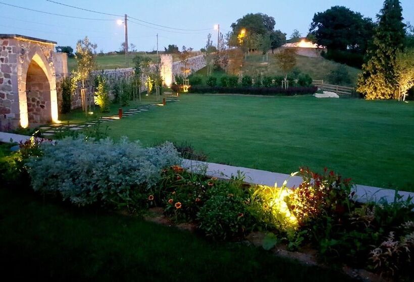 בית מלון כפרי La Fuentona De Santillana