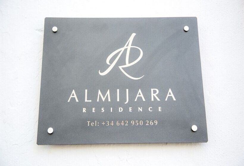 پانسیون Almijara Residence