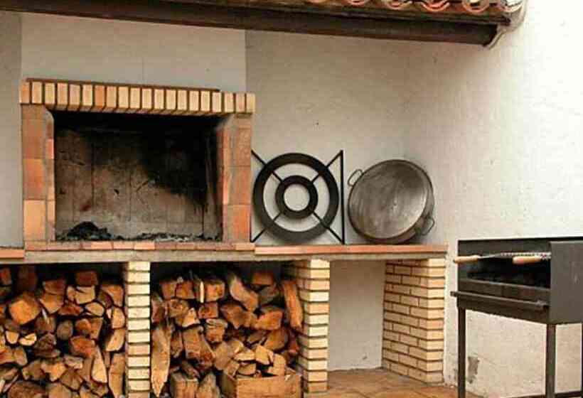 پانسیون Hostal Castilla