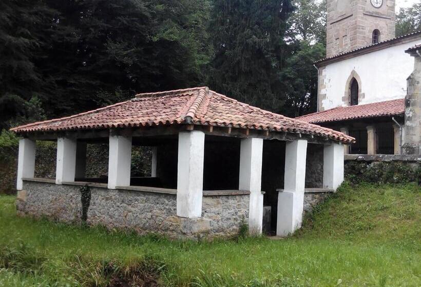 Общежитие Posada Solar Montero De La Concha
