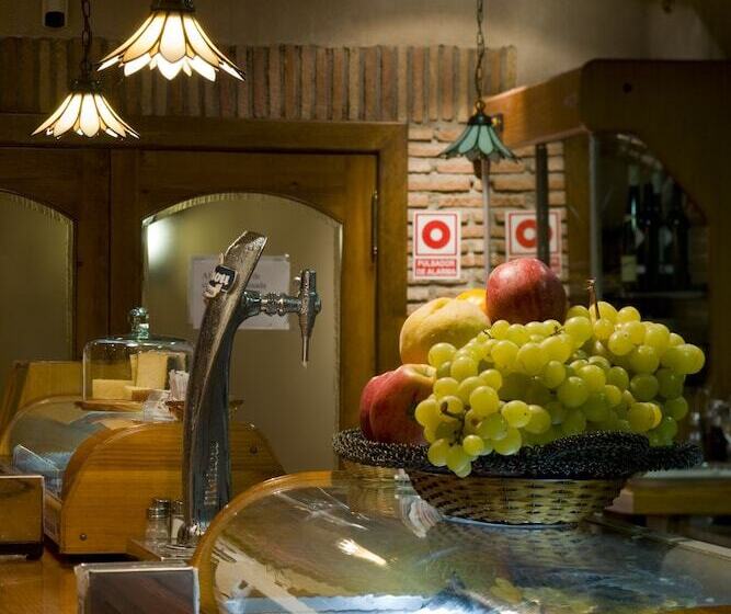 پانسیون Hostal La Posada