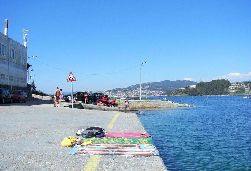 پانسیون Hostal Santa Marta Playa