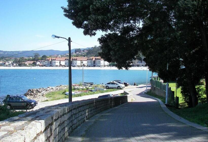 پانسیون Hostal Santa Marta Playa