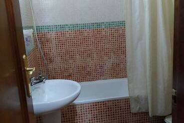 هاستل Hostal Restaurante El Parador