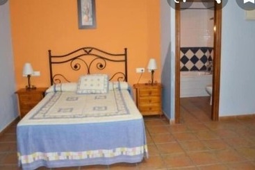 هاستل Hostal Restaurante El Parador