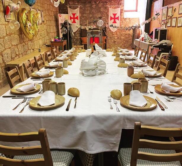 پانسیون Castillo De Grisel