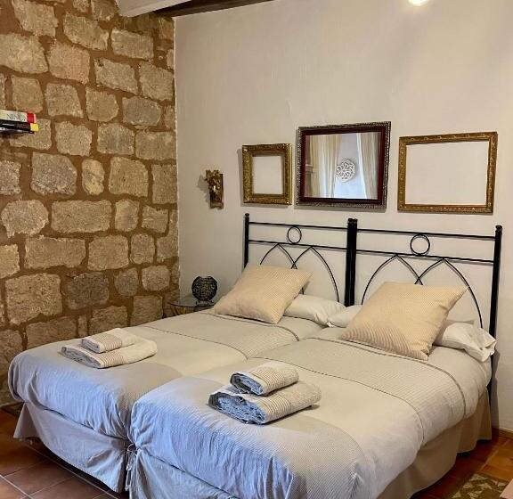 پانسیون Castillo De Grisel