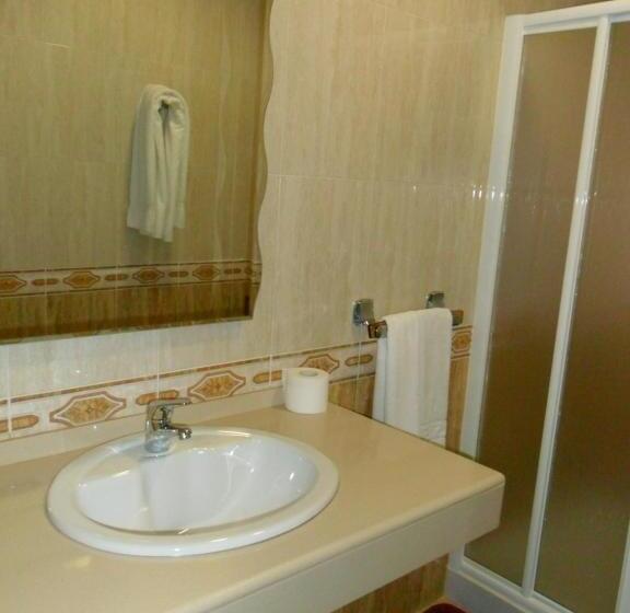 بنسيون Hostal Amigo