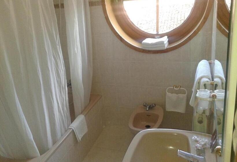 Пансион Hostal Les Bedules