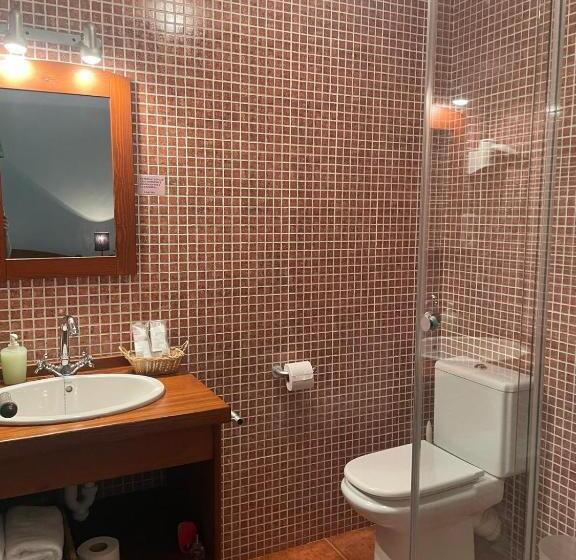بنسيون Hostal L´ou De Reig