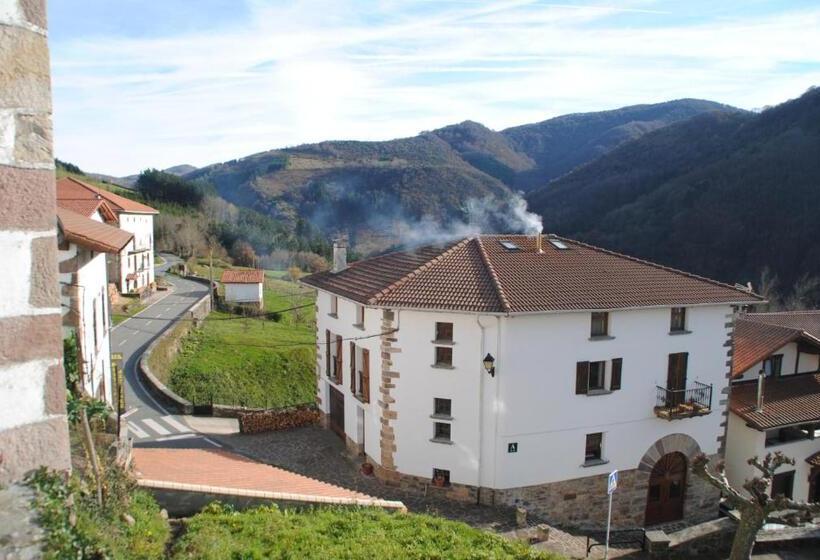 بنسيون Matxitxulo Family Rooms