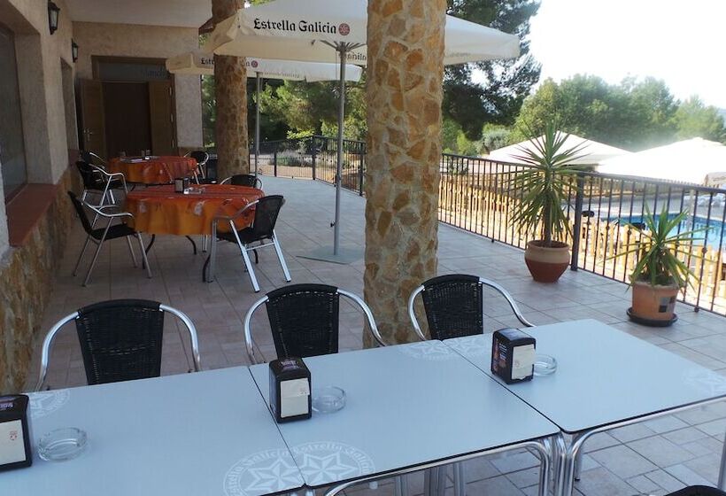 فندق Restaurante Rural Cau Blanch