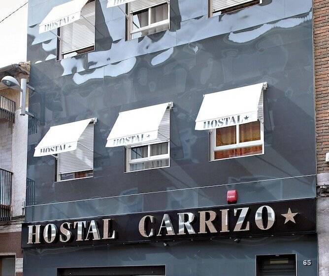 پانسیون Hostal Carrizo