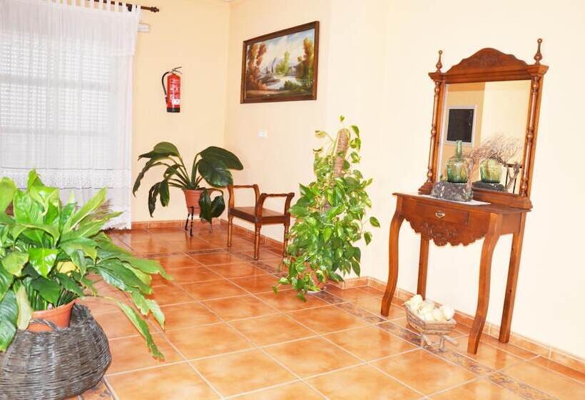 بنسيون Hostal La Dehesa Del Valle Pedroches
