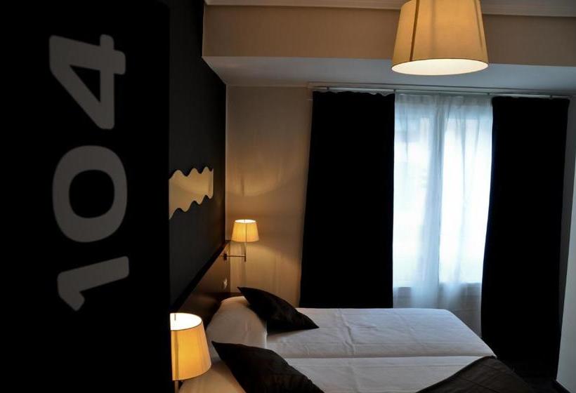 پانسیون Hostal La Rotonda