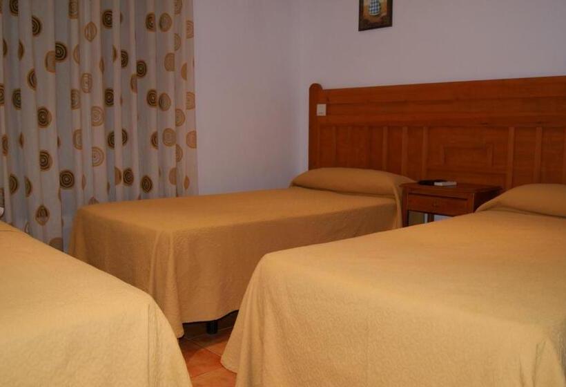 بنسيون Hostal Restaurante Bustos
