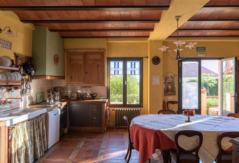 پانسیون La Flamenca Inn