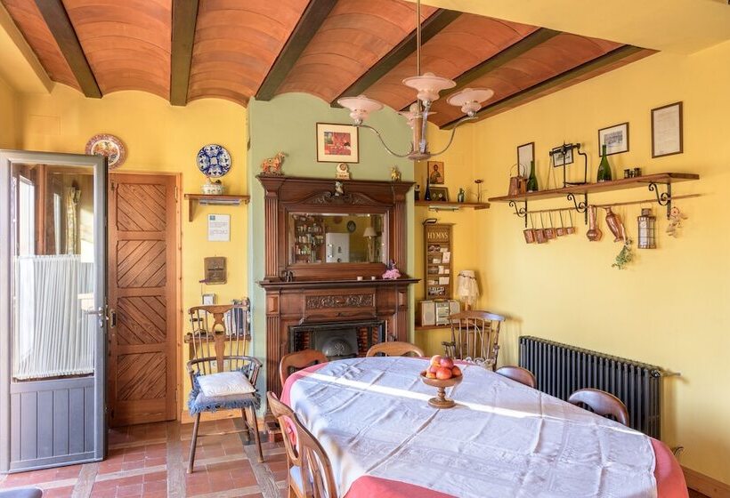 پانسیون La Flamenca Inn