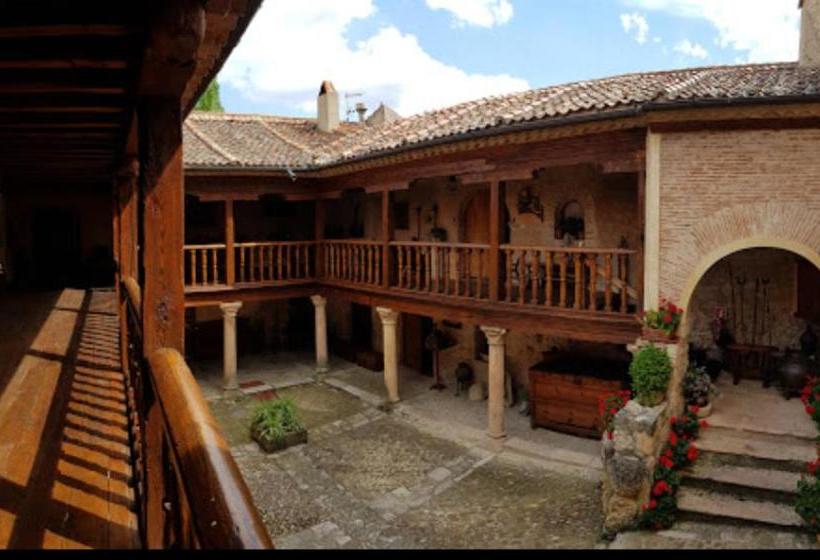 پانسیون Posada De San Millán