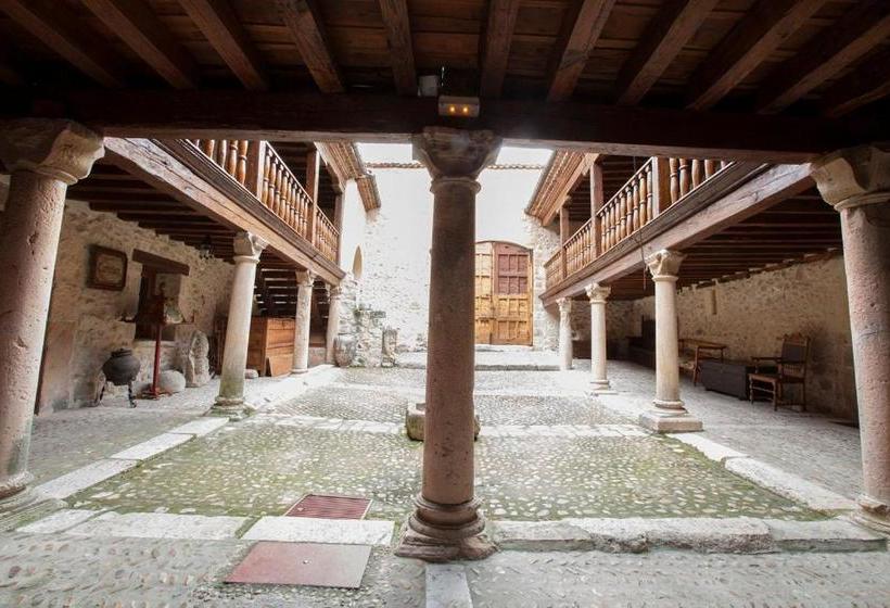 پانسیون Posada De San Millán