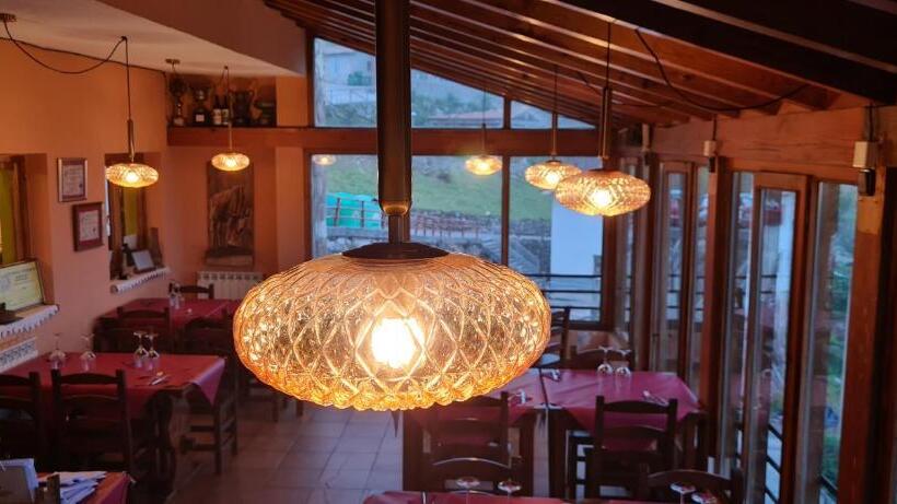 펜션 Taberna De Tresviso