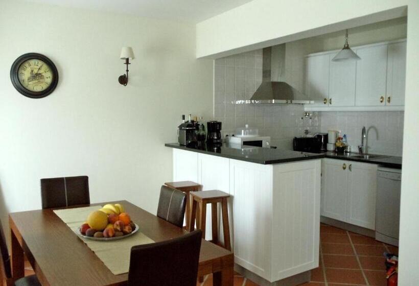 旅馆 Casa Do Largo   Golegã   Turismo De Habitação