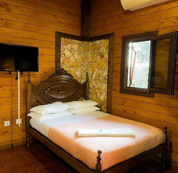 پانسیون Jantesta Guest House