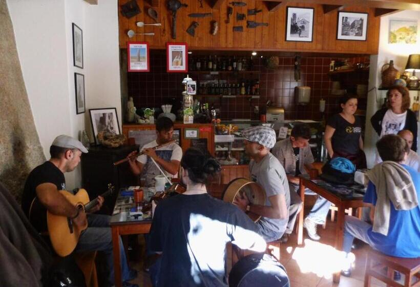 پانسیون Taverna Lusitana