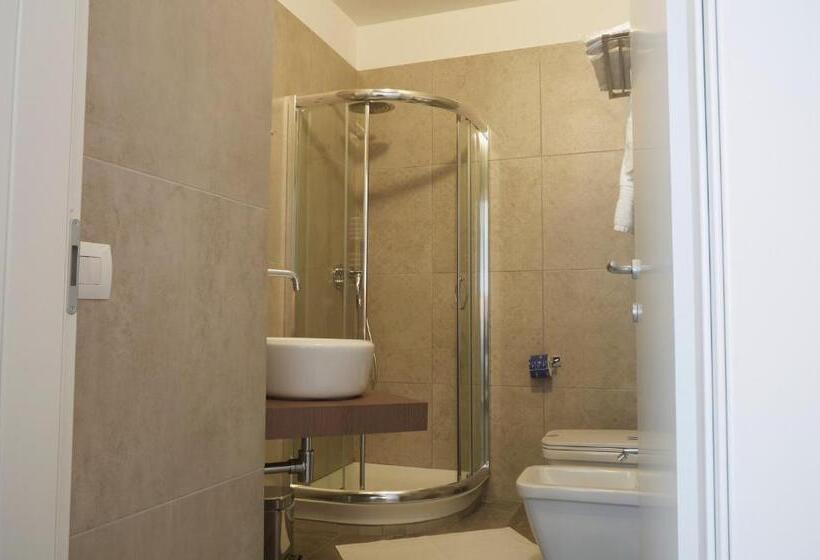 بنسيون Villa Fenix Osio Sotto