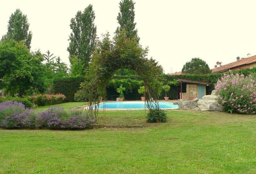 هتل Agriturismo Borgo San Francesco