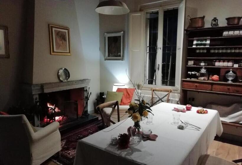 هتل Agriturismo La Rinaldina