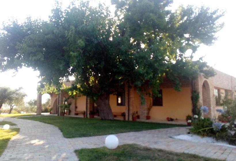 בית מלון כפרי Agriturismo Piccolo Albero