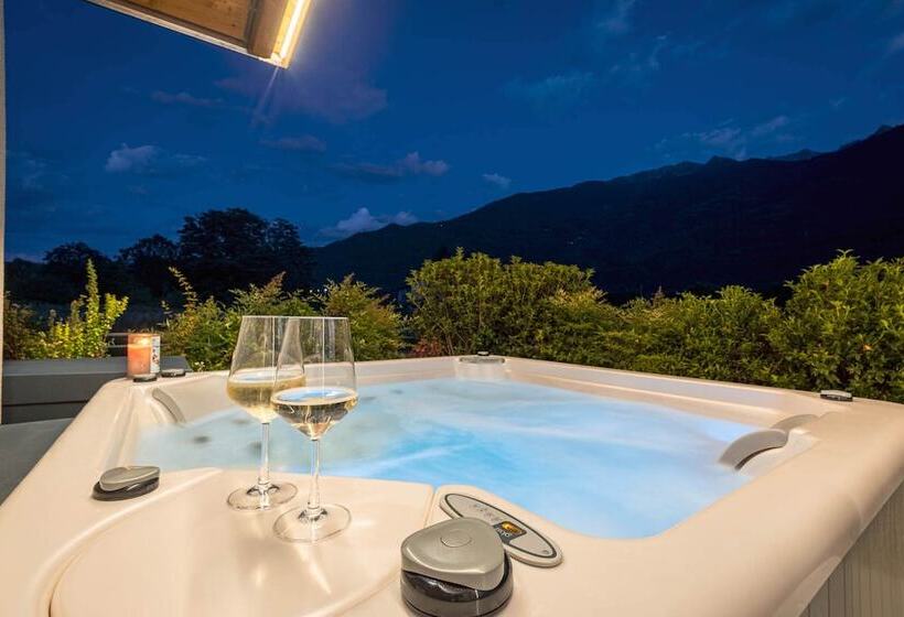 فندق Arbule Agriturismo & Spa Valtellina