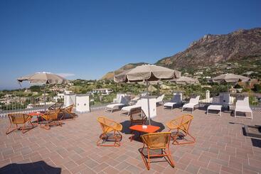 Il Soffio Di Tifeo   Resort