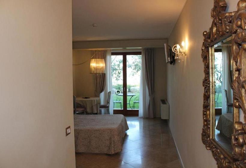 پانسیون Villa Elite Resort