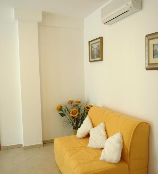 Residence Meeting