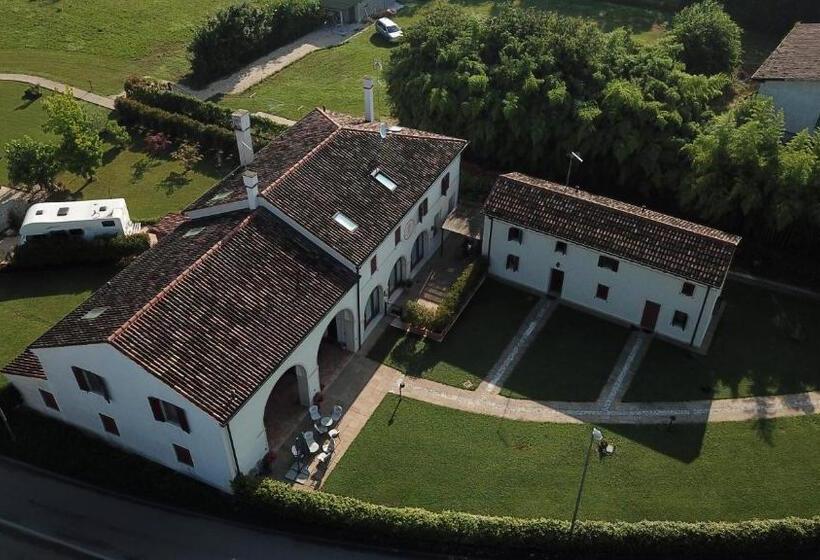 فندق Agriturismo Terra Di Zosagna